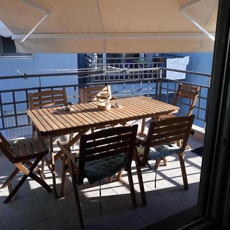 Apartament Τhe Diamond Néa Péramos Zewnętrze zdjęcie